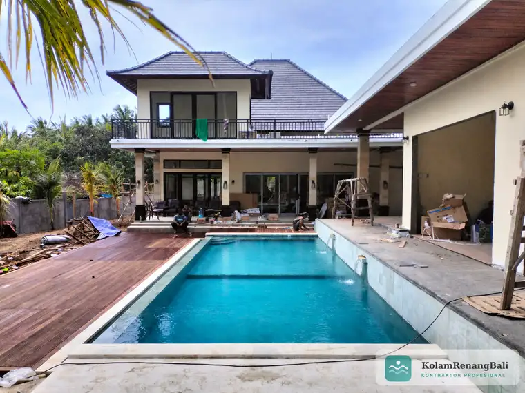 Kontraktor kolam renang villa Bali profesional berpengalaman sejak 2005 untuk infinity pool dan overflow pool