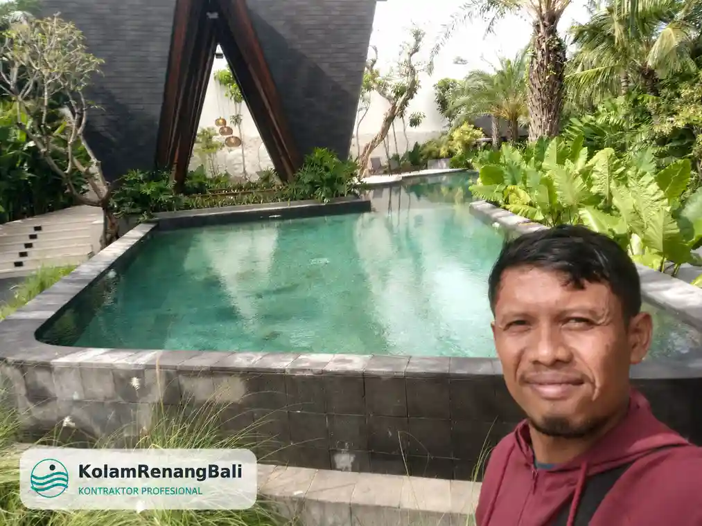 Kontraktor kolam renang Singaraja - villa resort Lovina dan retreat pegunungan Munduk oleh Kontraktor Kolam Renang Bali